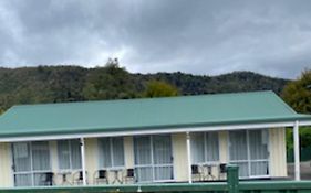Mataki Motel